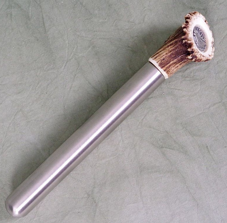 Flachmann mit Hirschkrone Münze Edelweiss