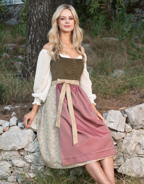 Dirndl Inga